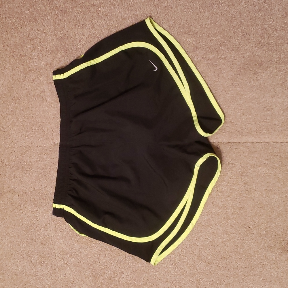 Nike Tempo Women's Shorts